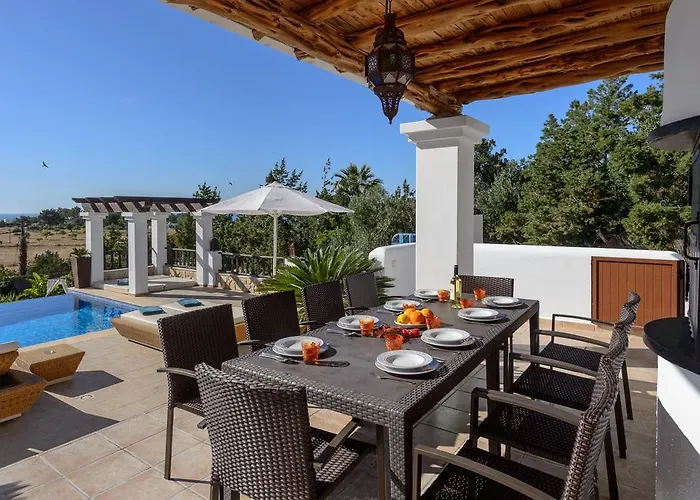 Villa Almond