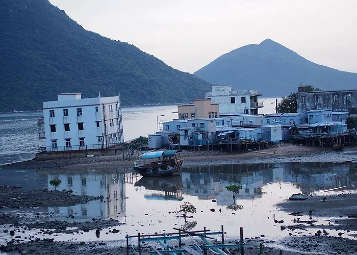 Tai O Inn, By The Sea
