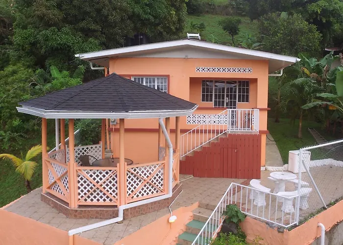 Golden Apple Cottage