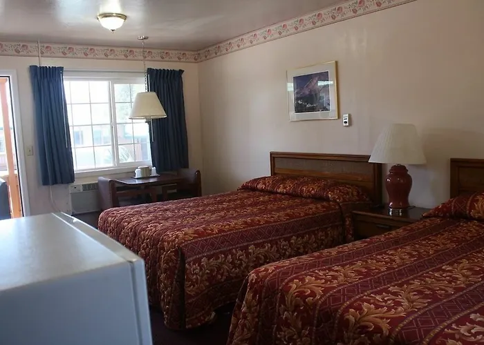 Evergreen Lodge