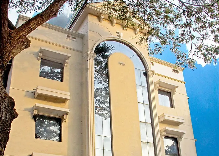 Deluxe Hotel Chennai