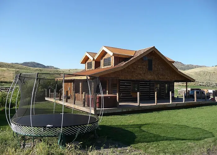Schoolhouse Cabin
