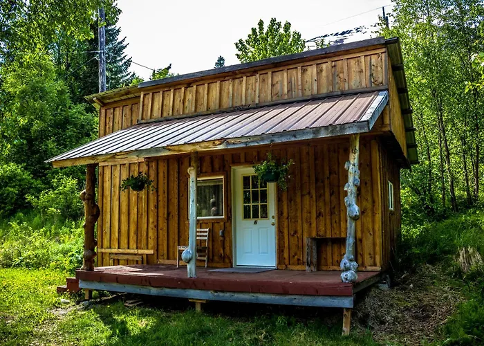 Midnight Sun Log Cabins