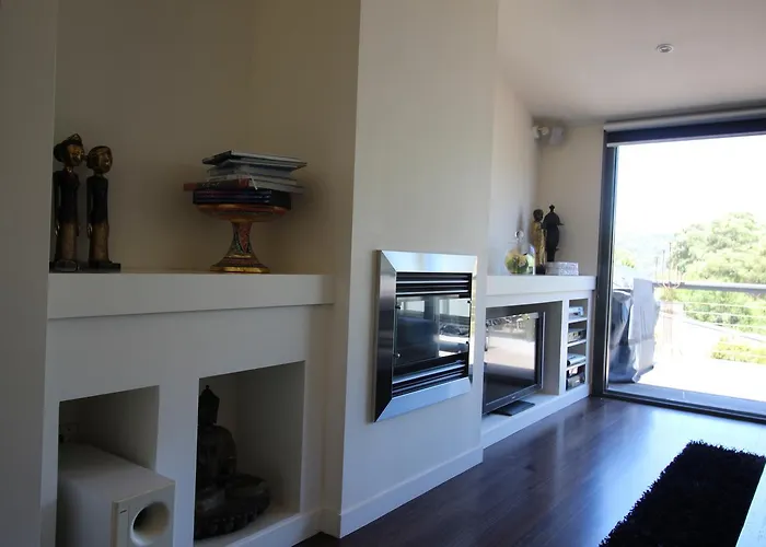 Lorne Holiday House