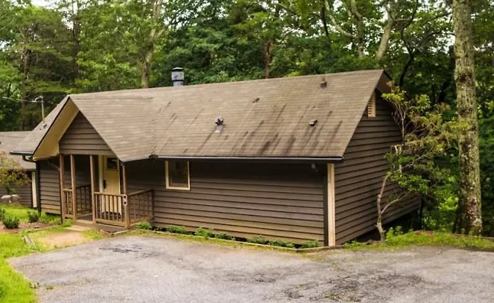 Amicalola Falls State Park And Lodge