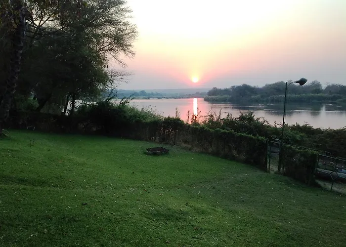 Sundowner Lodge