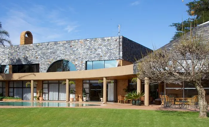 Bokmakierie Country Lodge
