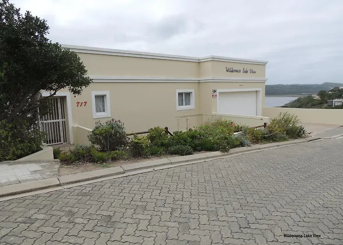 Wilderness Lake View Self-Catering