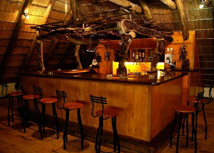 Bushbaby Lodge & Camping