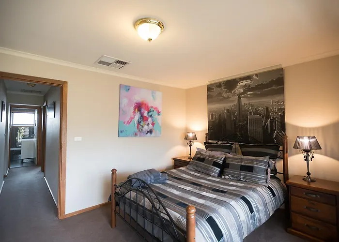 Glenelg North " Home Away From Home"