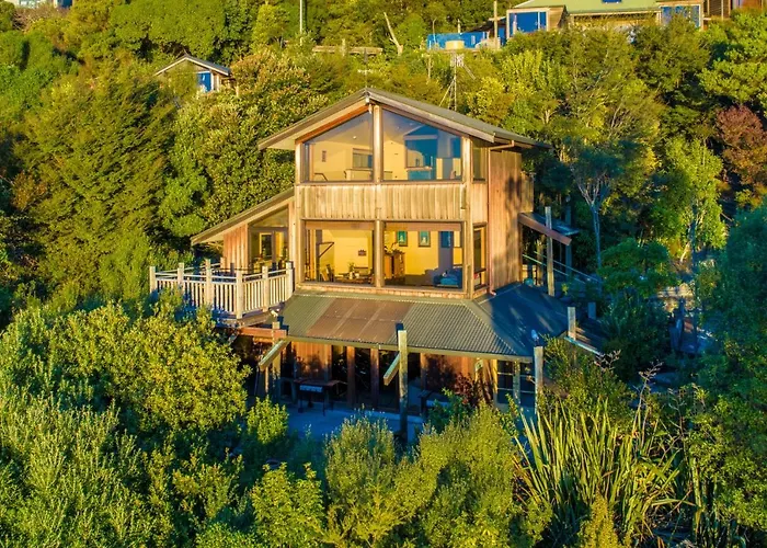 The Wheelhouse Inn