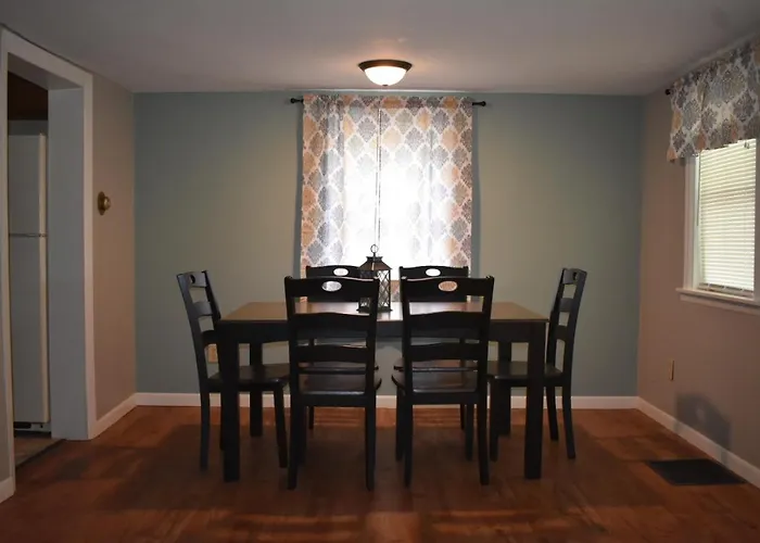 Cozy 2 Bedroom House