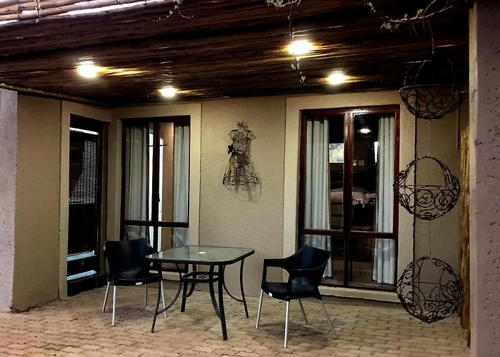 Mabalingwe Elephant Lodge