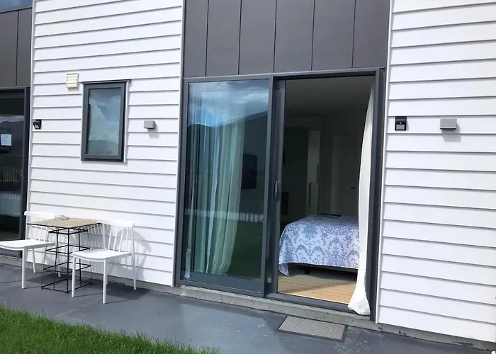 Myholidays, Shotover, Delux Ensuite Rooms