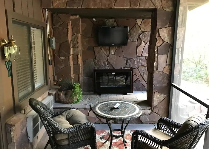 Oak Creek Terrace Resort