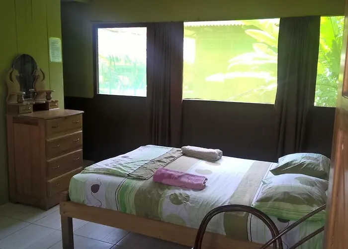 Iquitos Expedition Lodge