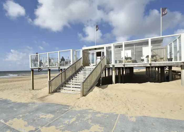 Luxury Mansion In Huisduinen North Holland With Garden Den Helder