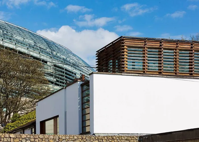 Modern Elegance, Steps From The Aviva! Home Cinema