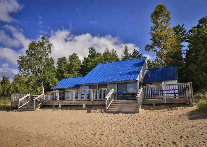 Secluded Harbor Springs Condo