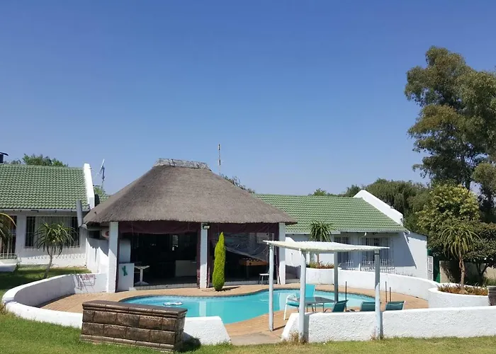 Simbasun Cottages