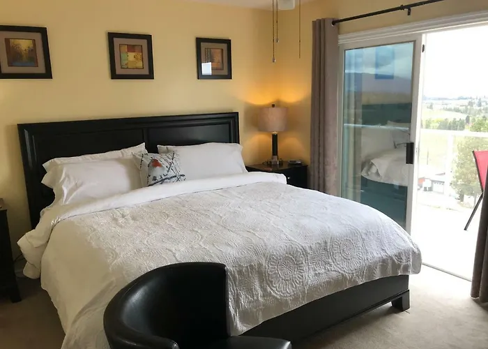 Acker Vacation Rentals Kelowna