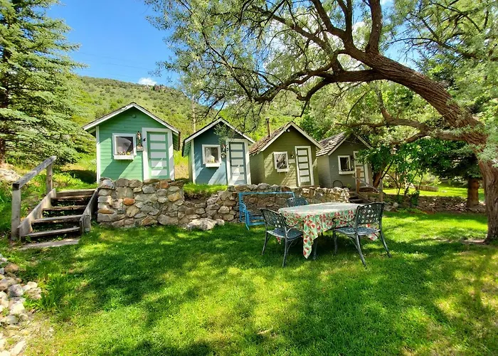 Bristol Cabins