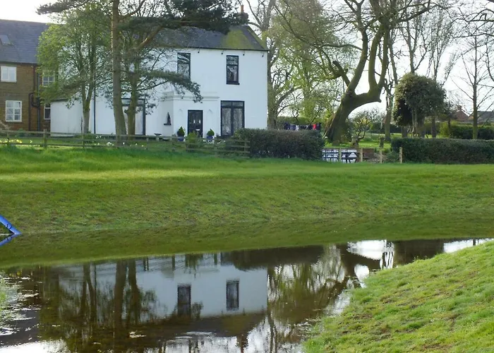 White House Farm Cottages