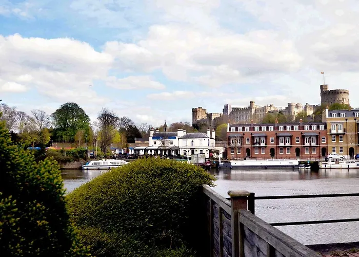 Stable House - Eton Windsor