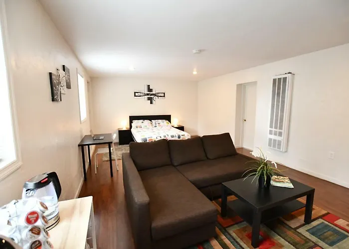 Private Unit / Private Bathroom Near Bart & Sf