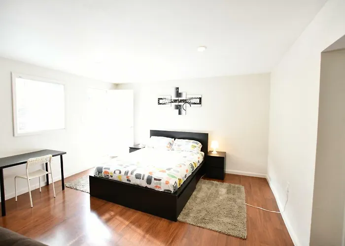 Private Unit / Private Bathroom Near Bart & Sf