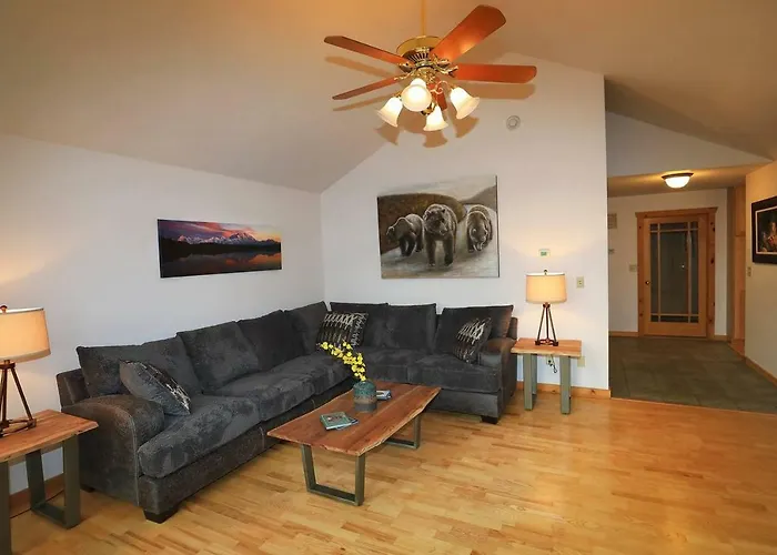 3 Bedroom Home With Amazing Views 11 Mi From Denali