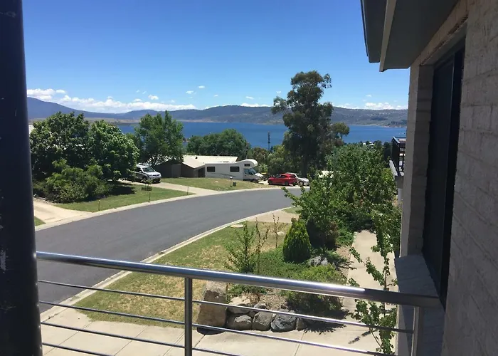 Lake Vista