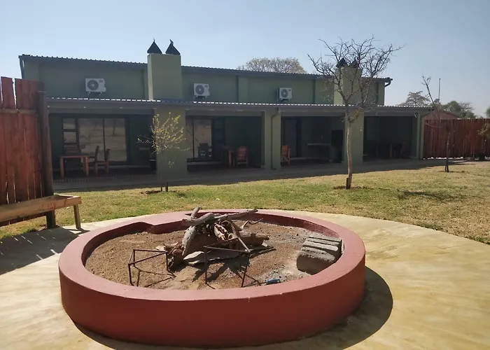 Crimson Bush Lodge