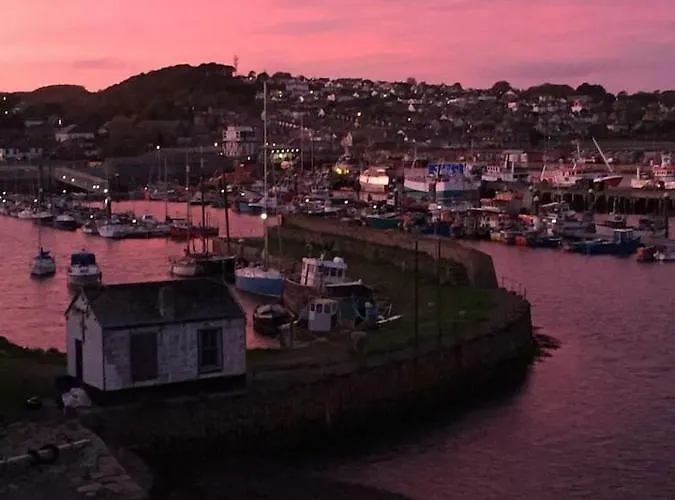 5 Harbour Lights