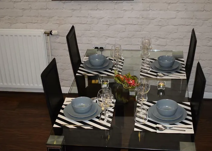 Silverburn New House With Free Parking And Nice Garden Glasgow