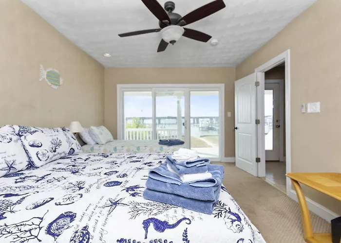 Water Front Delight On The Bay Home
