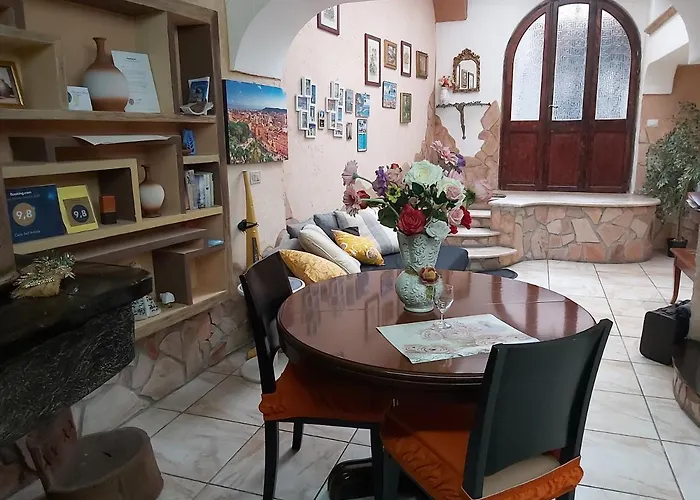 Villa Casa dell'Artista singola e indipendente Cagliari