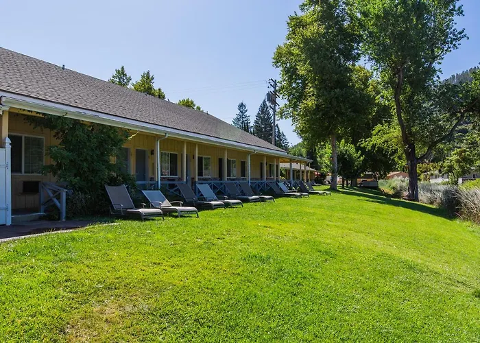 The Lodge At Blue Lakes