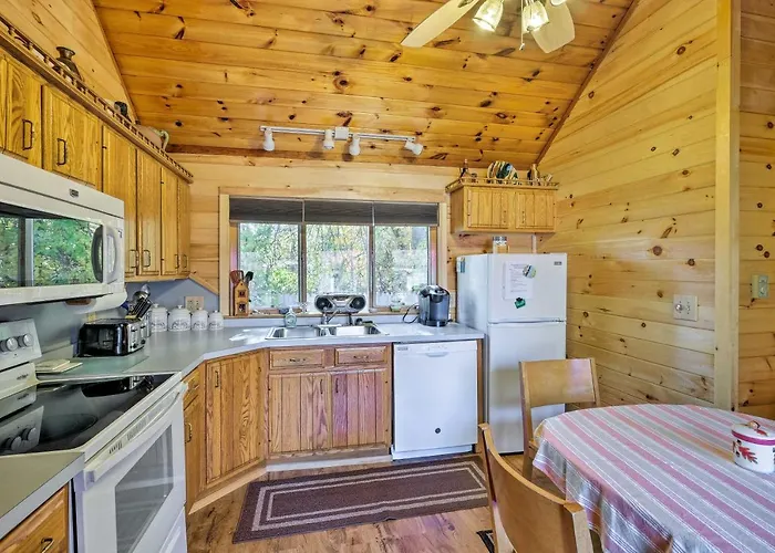 Walk To Beach! Bolton Landing Cottage W/ Deck
