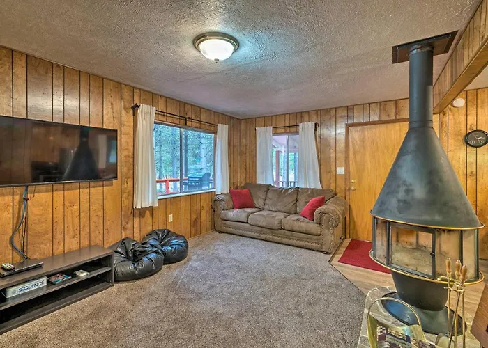 2 Cozy Island Park Cabins W/ Near The Lake!