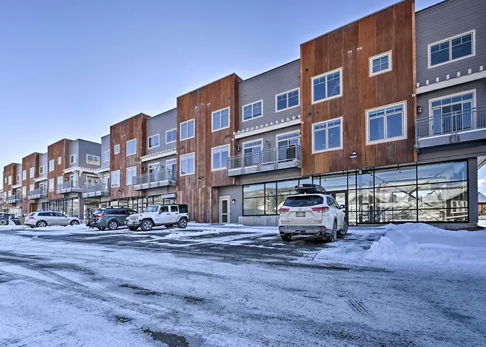 Downtown Winter Park Condo - 3 Miles To Ski Resort