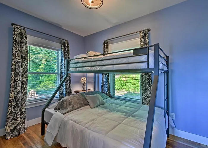 Hiawassee Home W/ Views < 1 Mi To Lake Chatuge