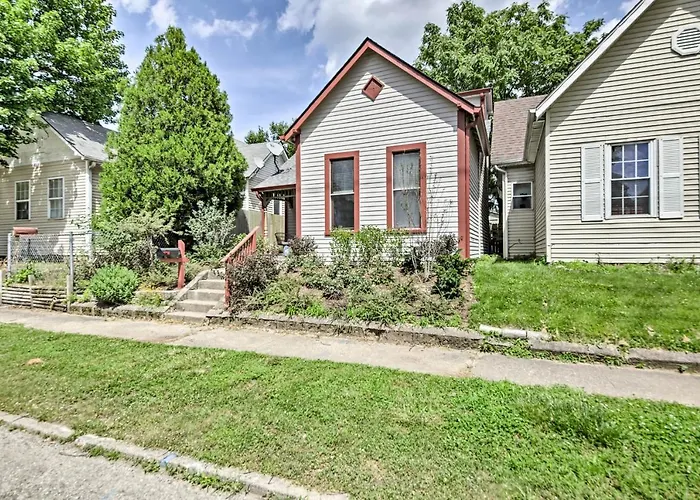 Updated Indianapolis Home, Walk To Lucas Oil!