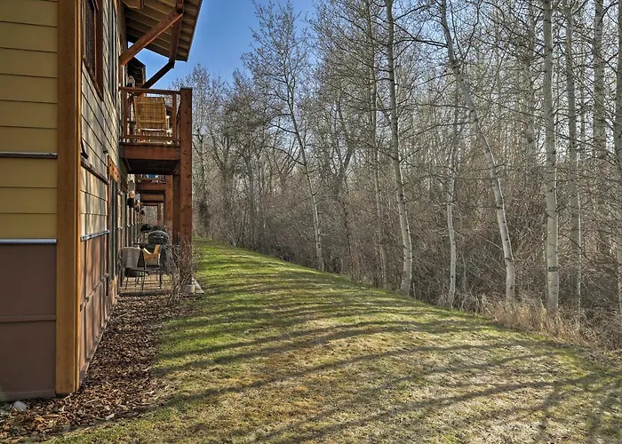 Cozy Driggs Condo W/ Hot Tub & Ski Shuttle Service