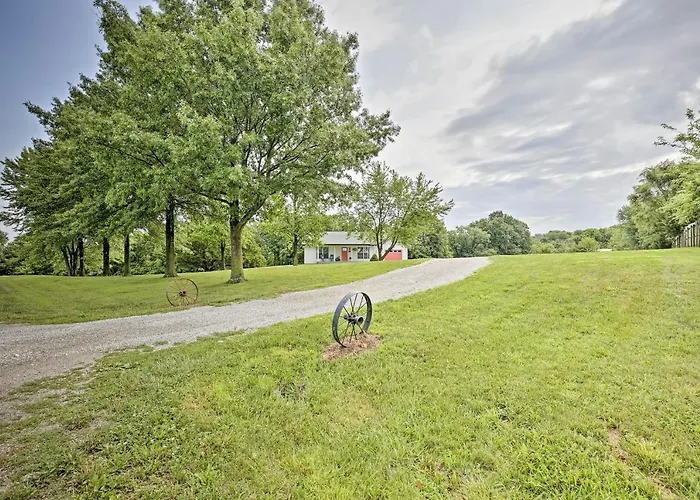 'Sunset Haven' Excelsior Springs Home On 3 Acres!