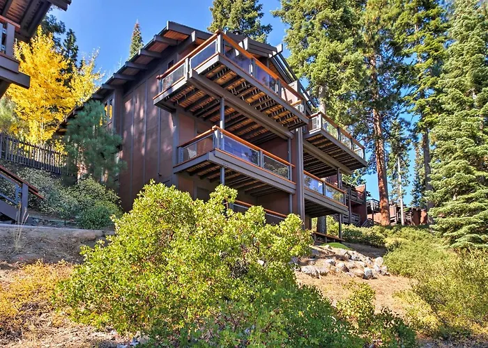 11 Mi To Palisades Tahoe: Lakefront Home W/ View!