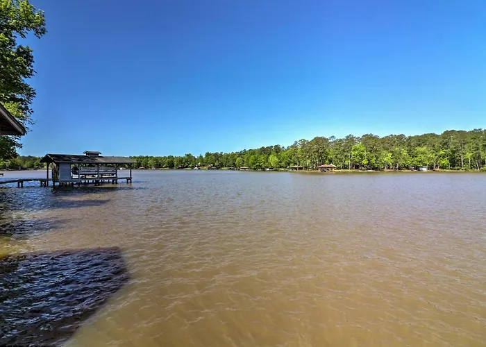 Lakefront Milledgeville Cabin: Private Dock, Porch