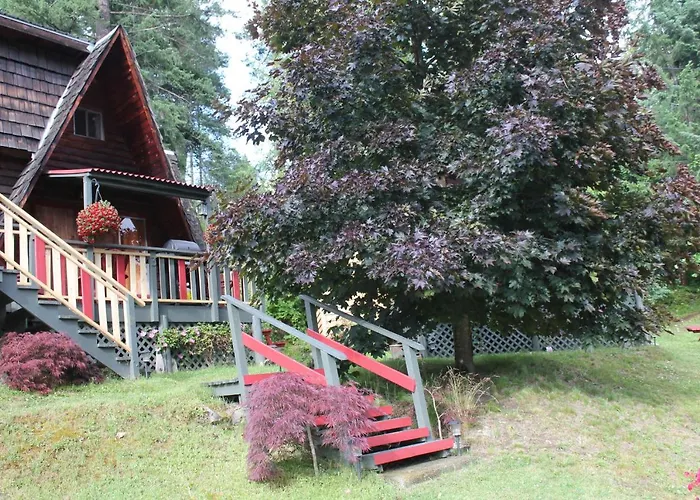 Sunny Bluffs Chalets