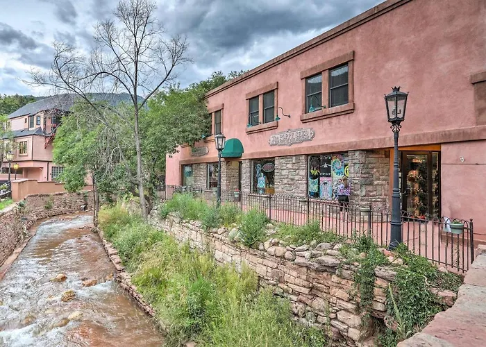 Downtown Manitou Springs Home: Tranquil Creek View