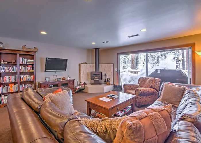 Private Deck & Community Pool: Incline Village Gem